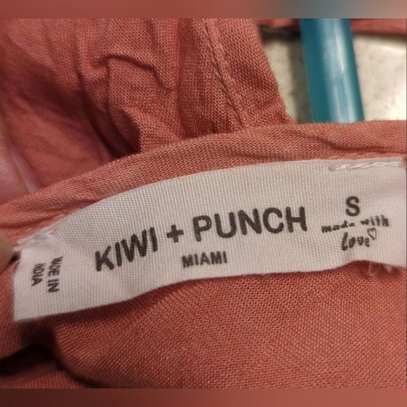 Size S Kiwi + Punch- Dark Blush worn once outgrew it, from a live show bundle - Picture 5 of 5